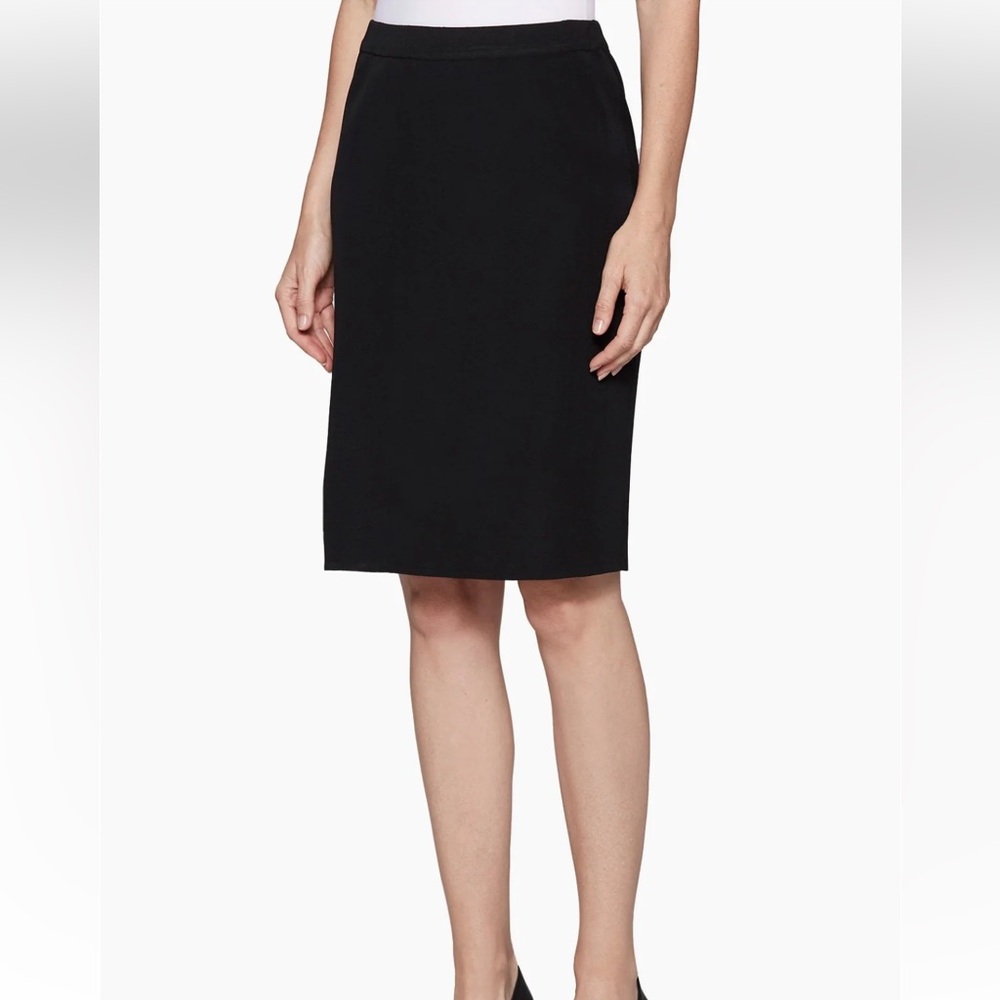 Ming Wang’s Knee Length Straight Knit Black Pull on Skirt Size L.